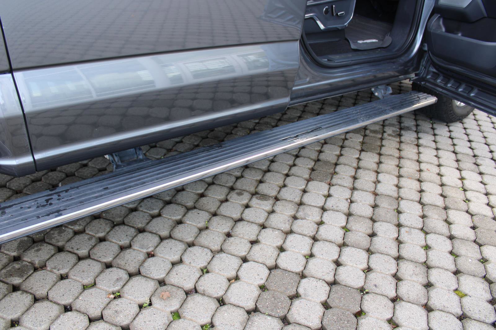 Used 2022 Ford F150 Platinum w/ Equipment Group 701A High image 32