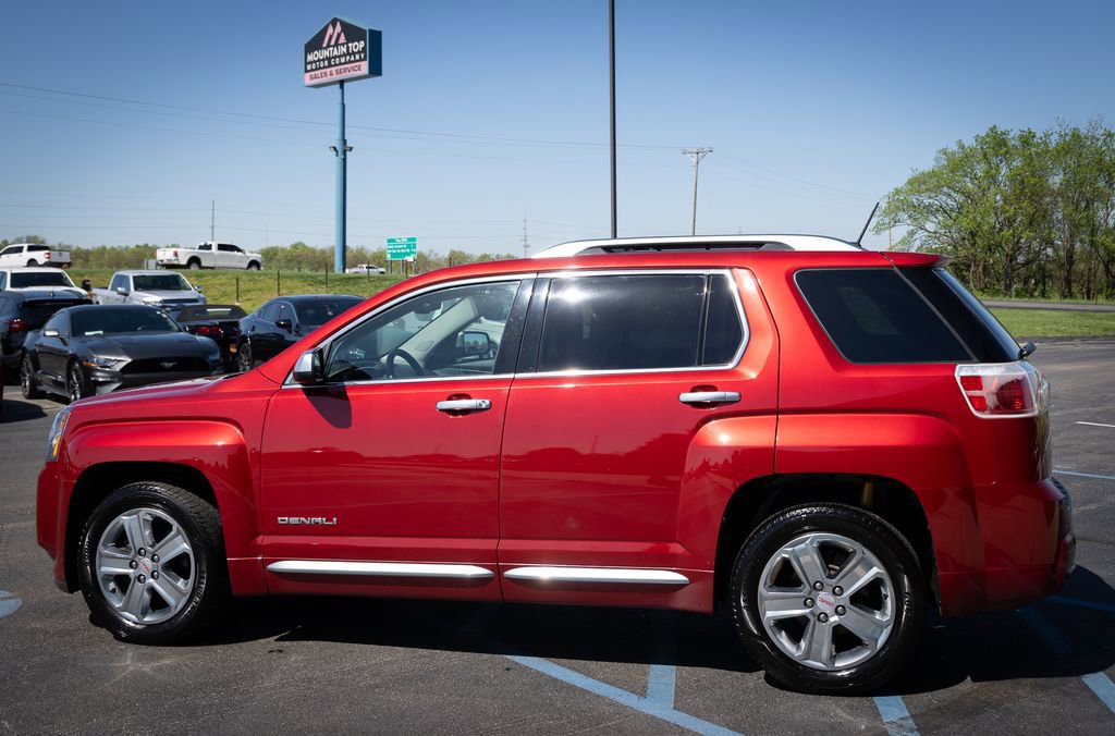 Used 2015 GMC Terrain Denali w/ Cargo Package image 6
