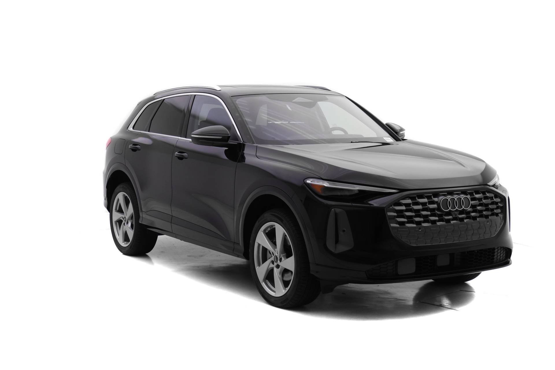 New 2025 Audi Q5 Premium Plus image 2