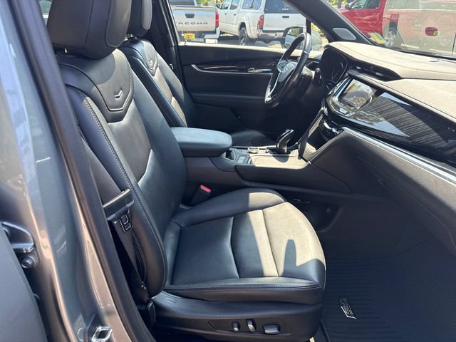 Used 2023 Cadillac XT6 Premium Luxury AWD/4WD image 9