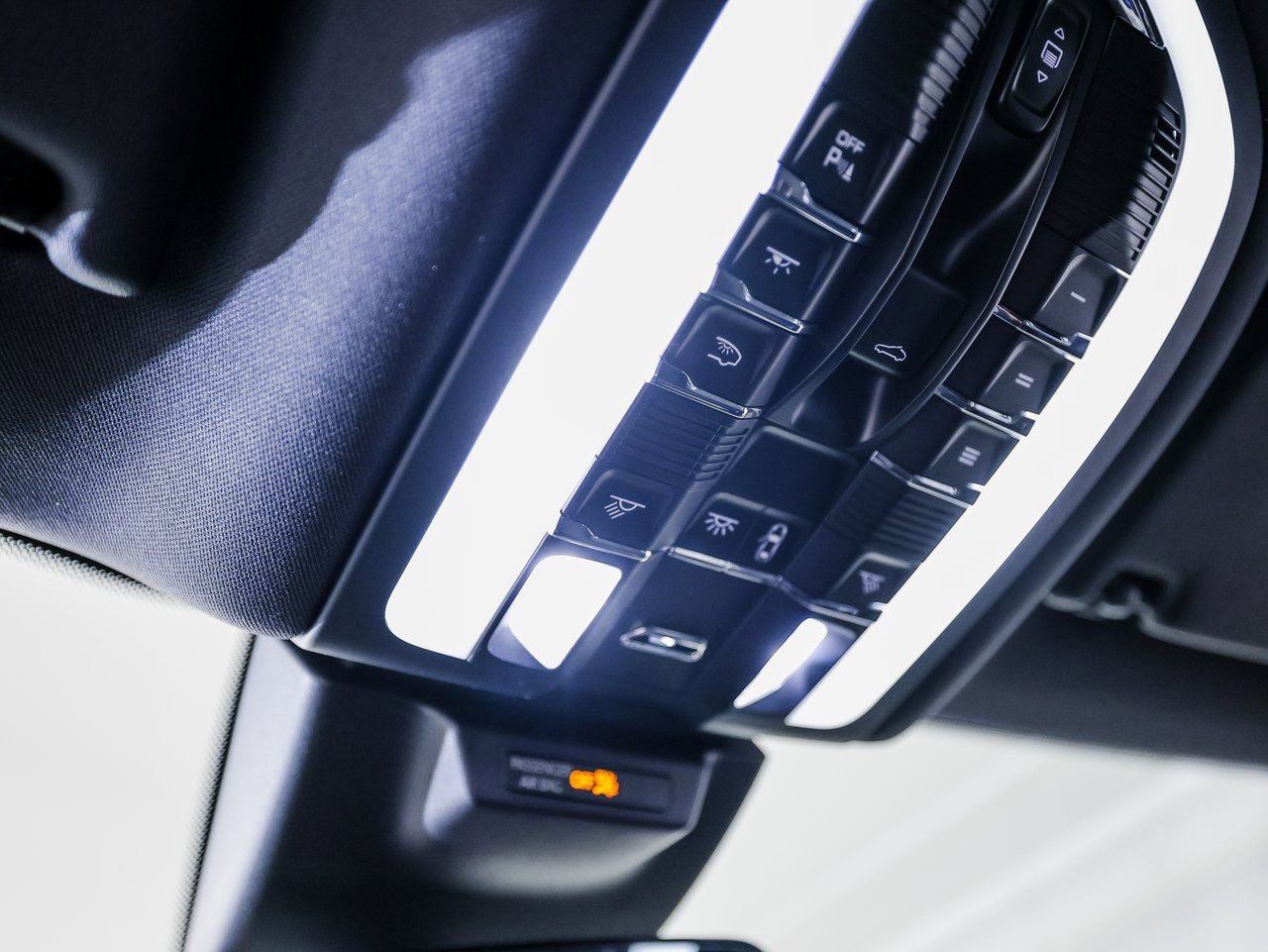 New 2026 Porsche Macan S image 21