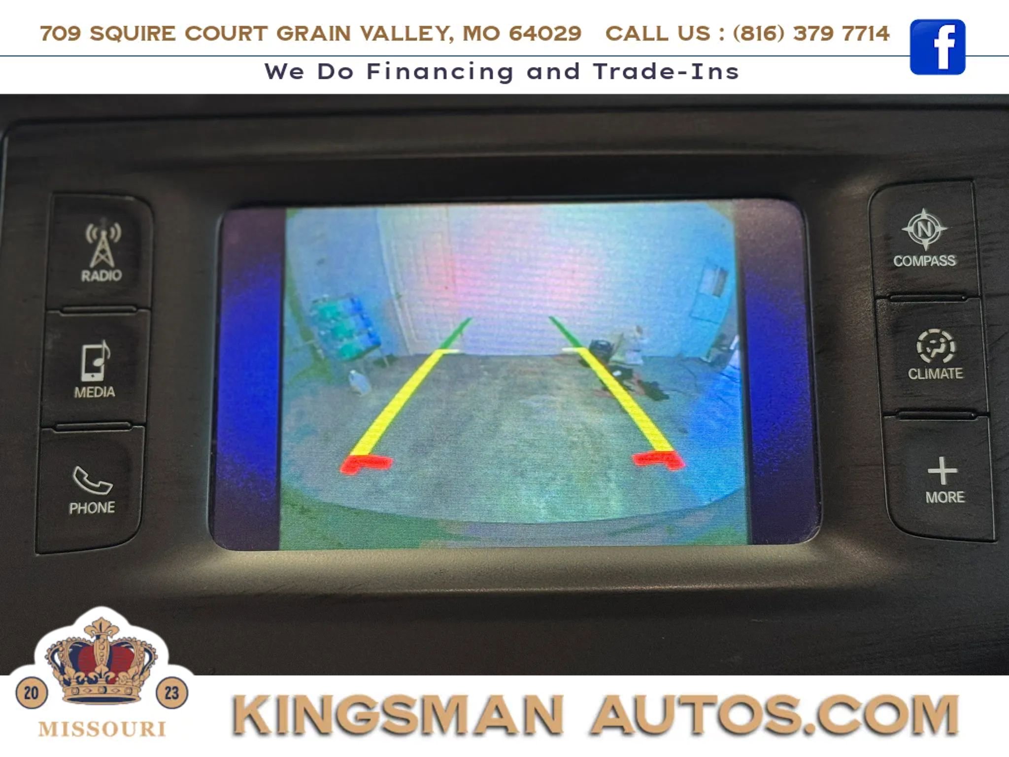 Used 2017 Chrysler Pacifica Touring-L w/ Tire & Wheel Group FWD image 21