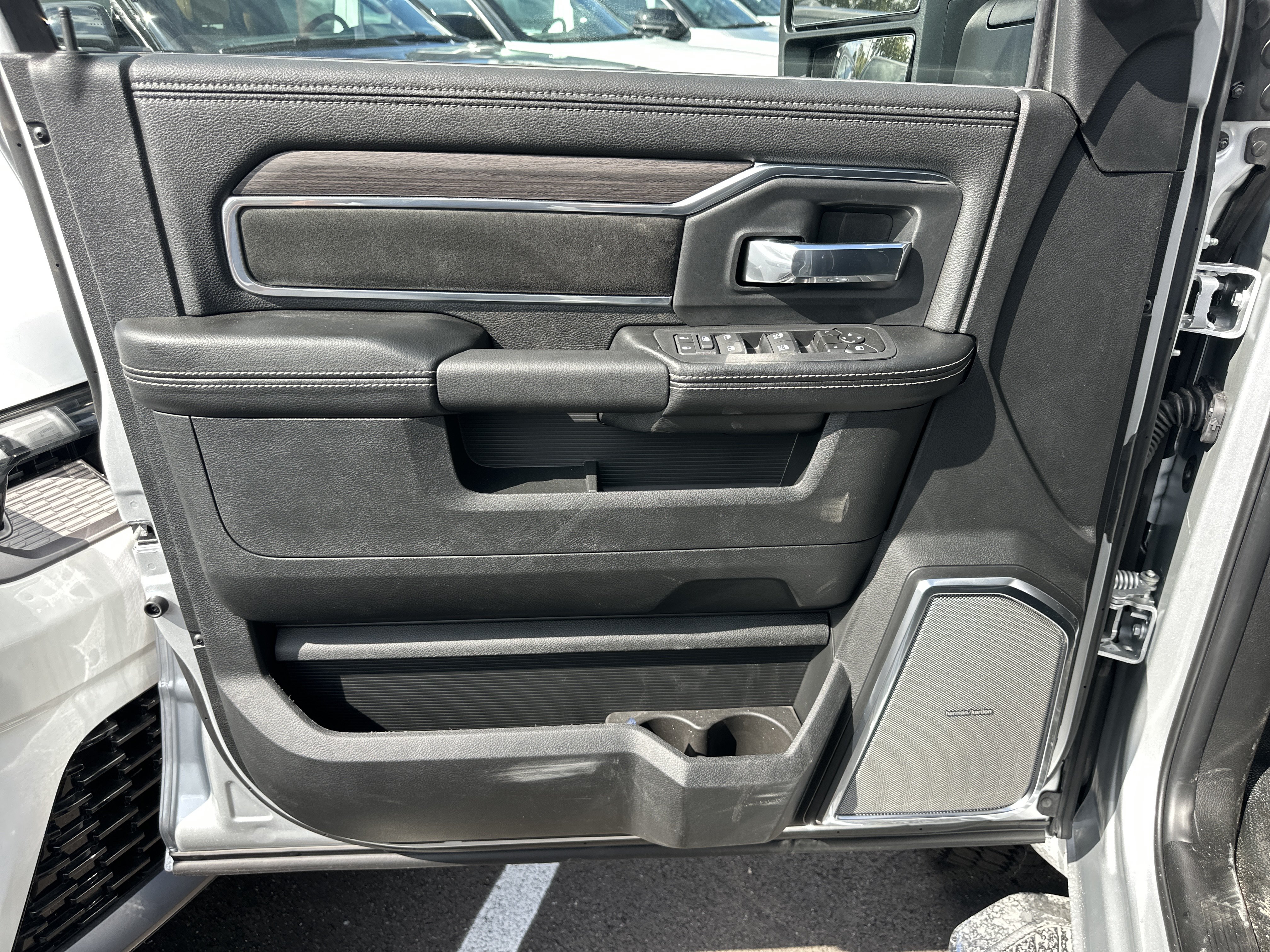 New 2027 RAM 5500 4x4 Crew Cab w/ Laramie Trim Package image 31