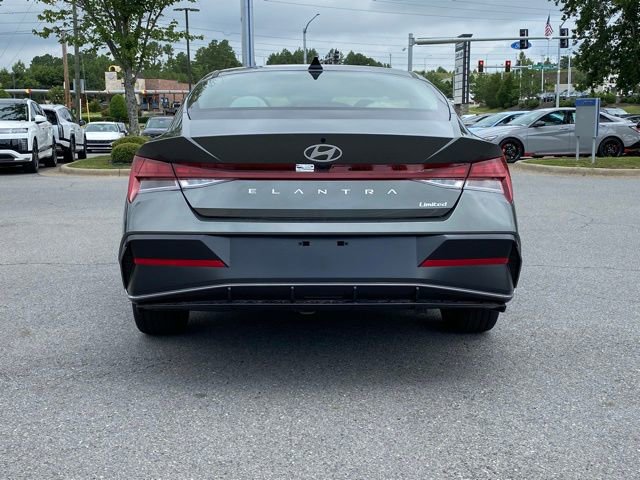 Certified 2025 Hyundai Elantra Limited image 6