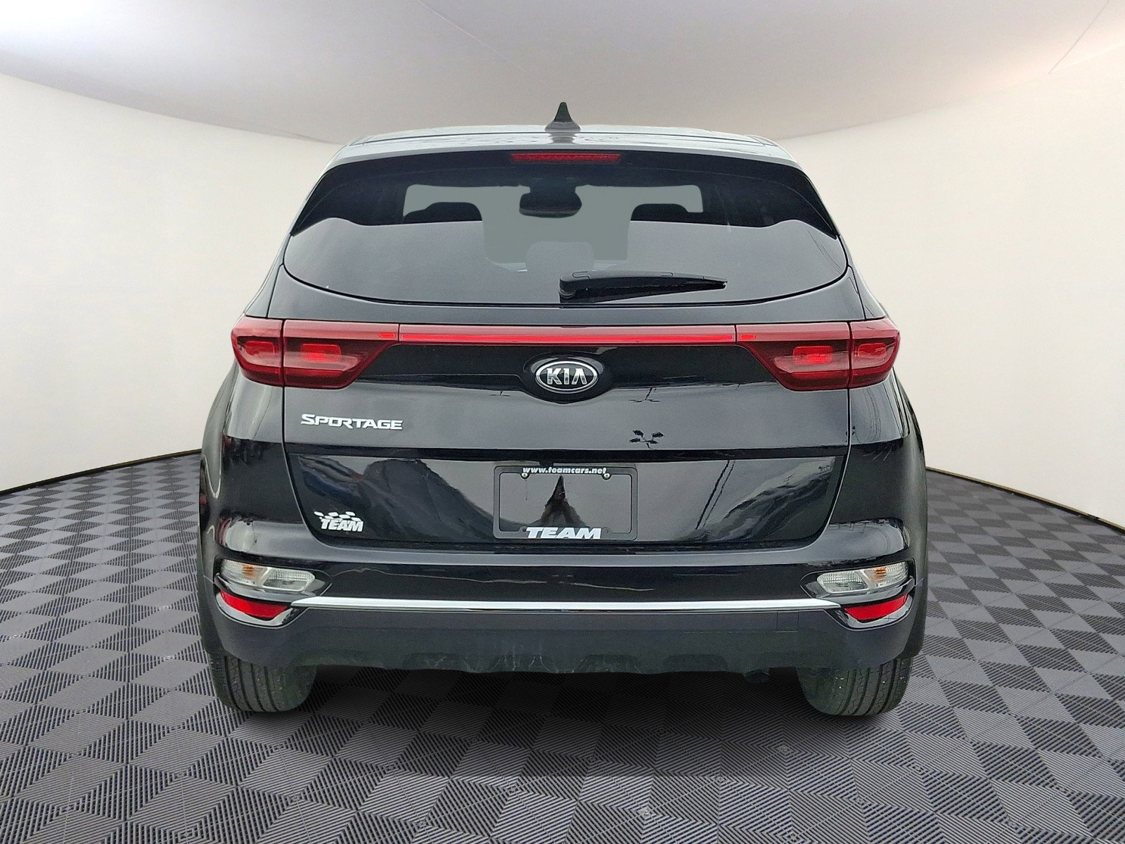 Used 2022 Kia Sportage LX image 5