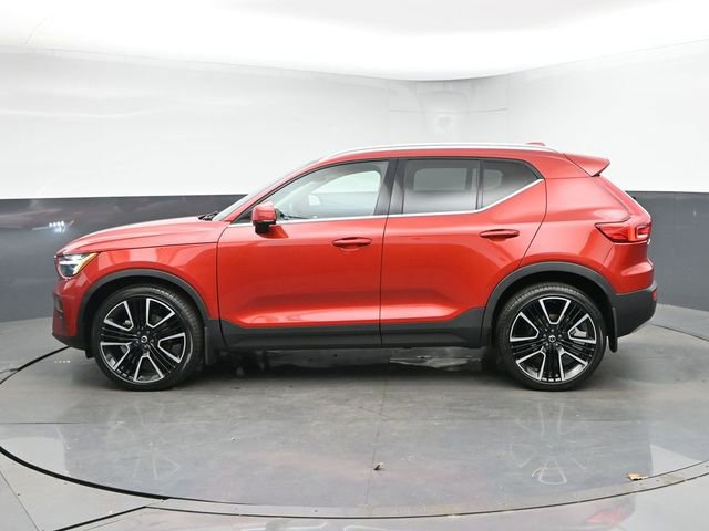 Used 2023 Volvo XC40 B5 Ultimate w/ Climate Package AWD/4WD image 6