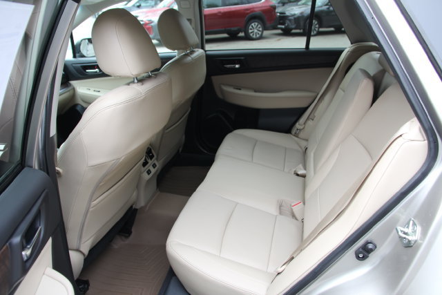 Used 2017 Subaru Outback 2.5i Limited AWD/4WD image 35