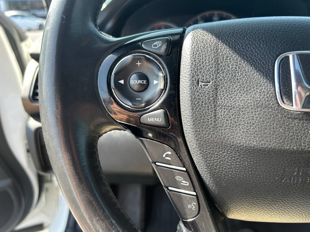 Used 2017 Honda Accord EX-L image 23