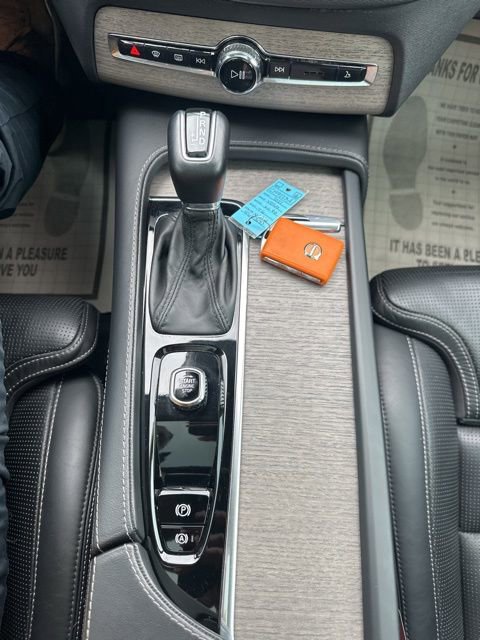 Used 2022 Volvo XC90 T6 Inscription w/ Advanced Package image 25