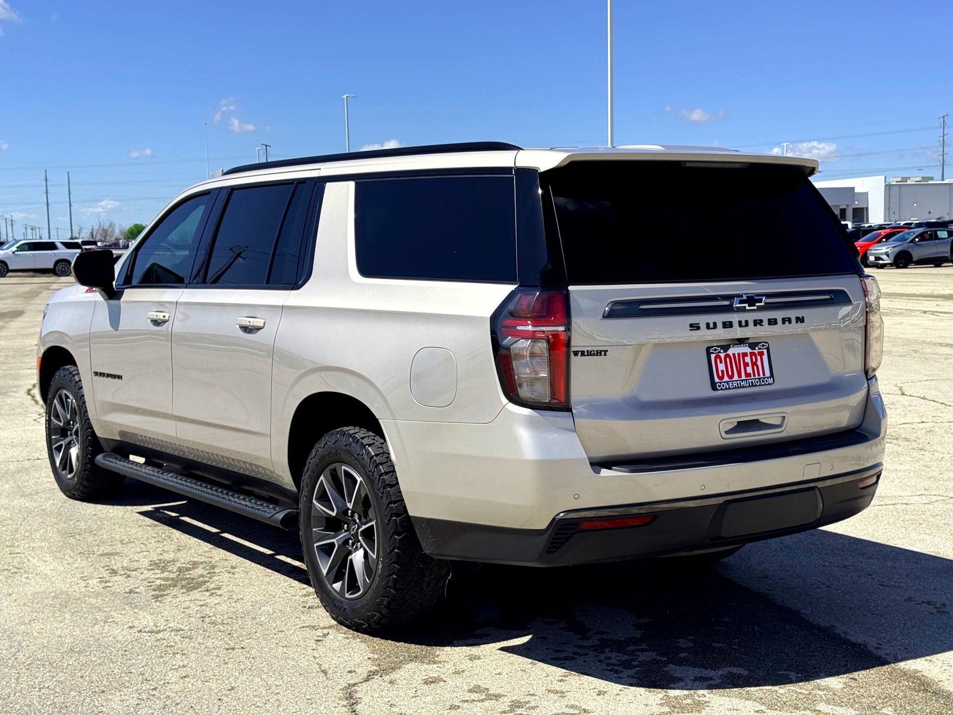 Used 2022 Chevrolet Suburban Z71 AWD/4WD image 9