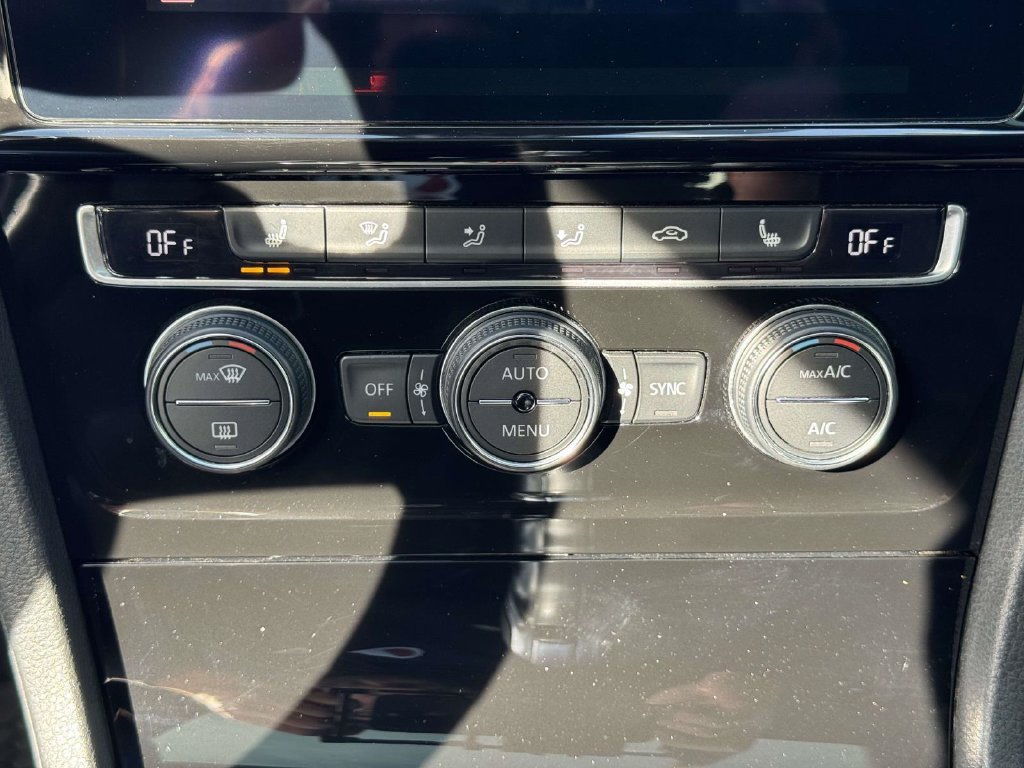 Used 2018 Volkswagen GTI Autobahn FWD image 29