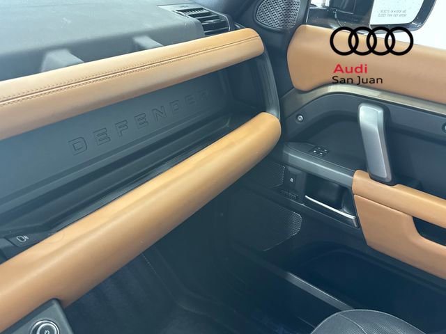 Used 2023 Land Rover Defender 110 X-Dynamic SE image 37