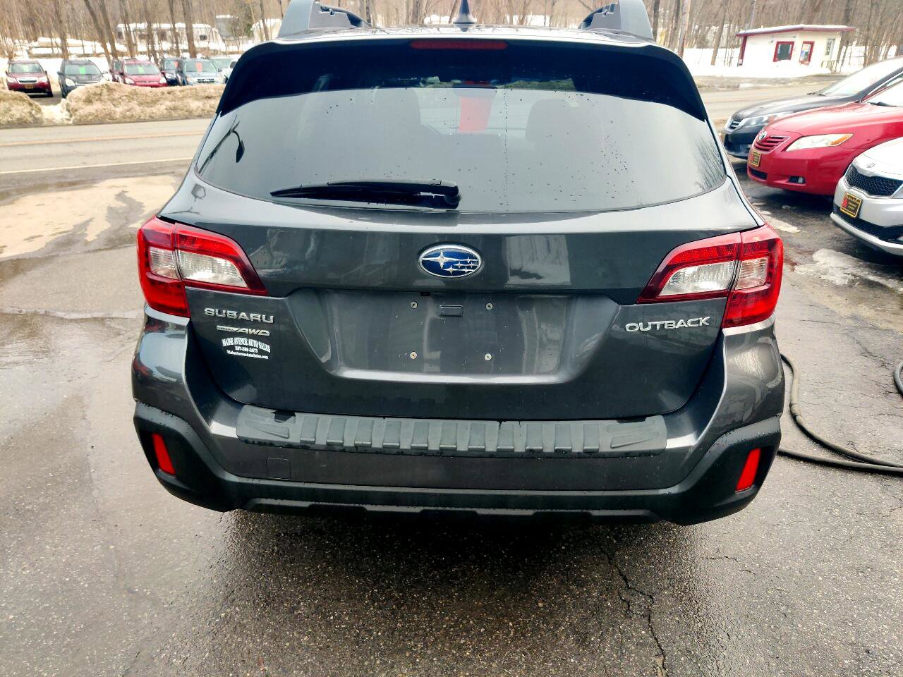 Used 2018 Subaru Outback 2.5i Premium image 5