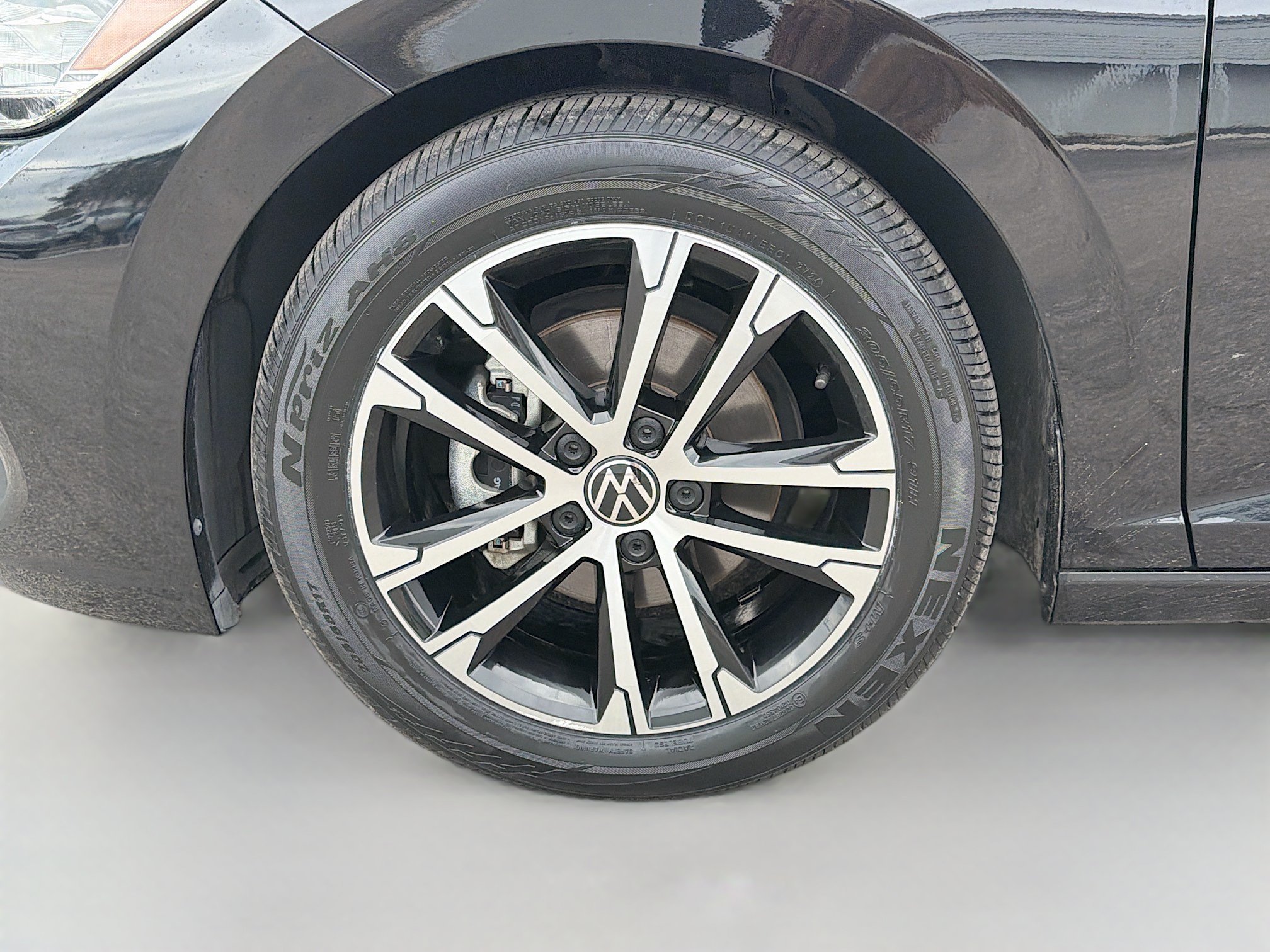 Used 2024 Volkswagen Jetta Sport FWD image 38