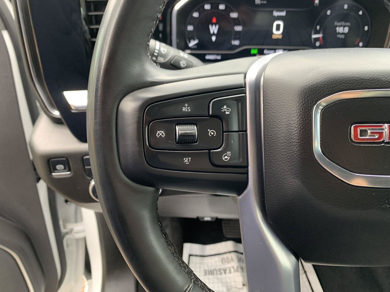 Used 2025 GMC Sierra 1500 SLT AWD/4WD image 13