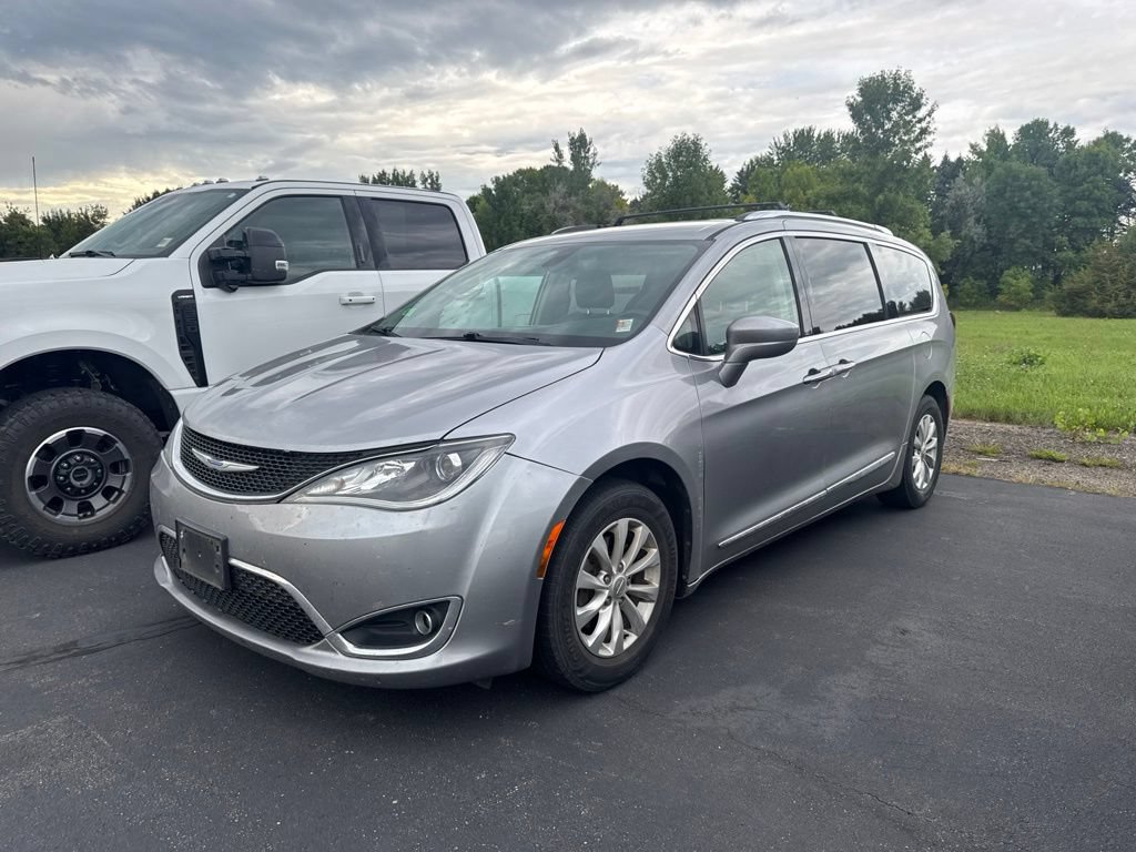 Used 2019 Chrysler Pacifica Touring-L