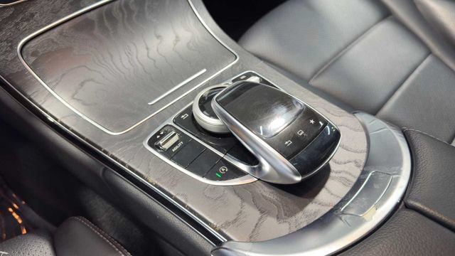 Used 2015 Mercedes-Benz C 300 Sedan w/ Sport Package image 33