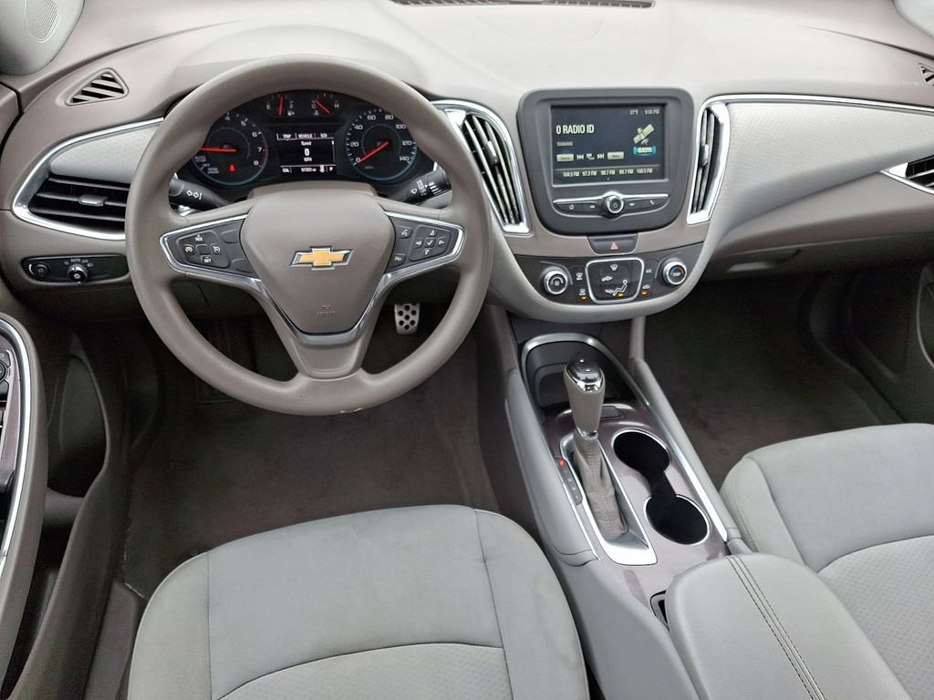 Certified 2017 Chevrolet Malibu LT image 12