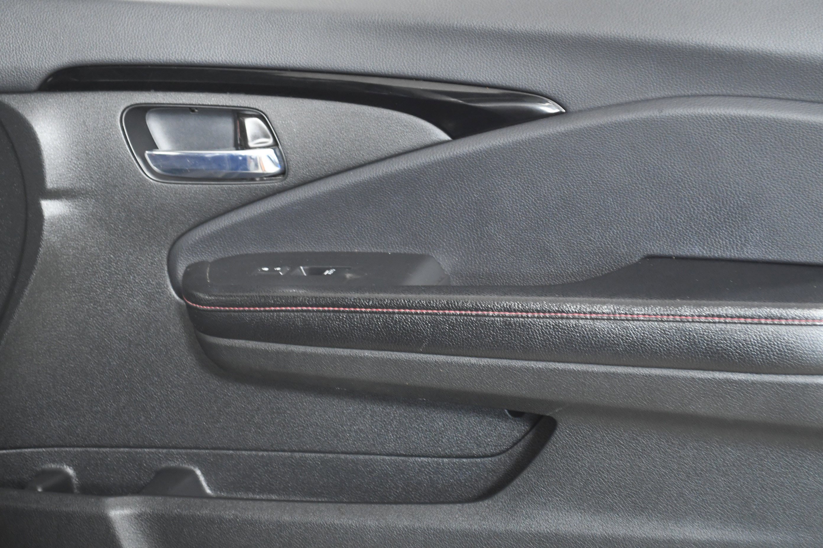 Used 2017 Honda Ridgeline Black Edition image 29