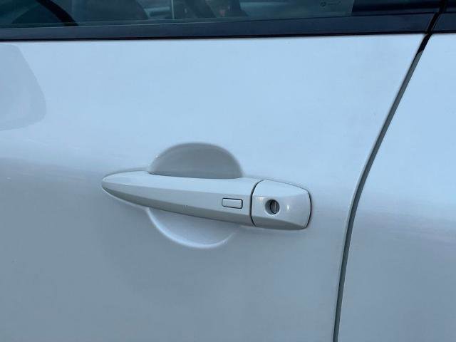 Certified 2023 Nissan Rogue SV image 28