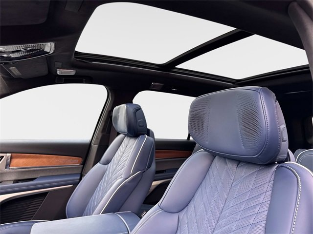 New 2026 Cadillac Vistiq Premium Luxury w/ LPO, Floor Liner Package image 15