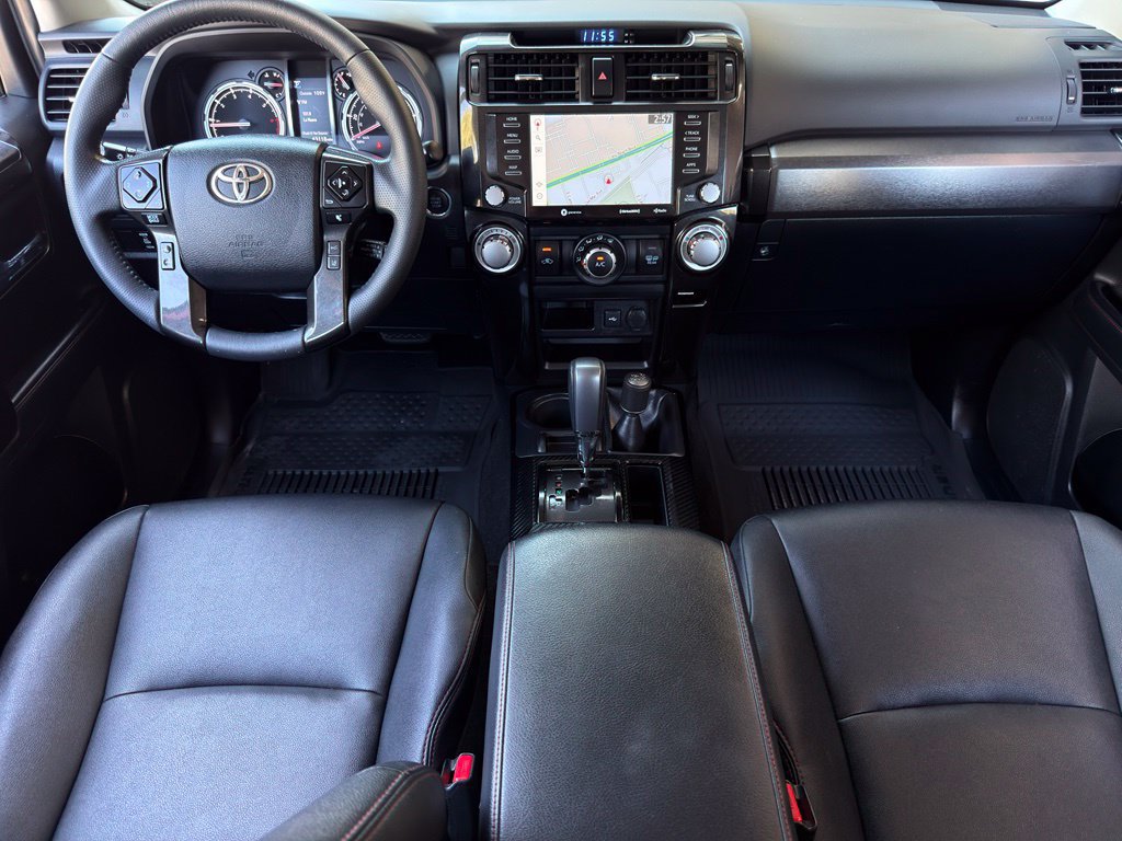Used 2021 Toyota 4Runner Venture w/ Moonroof Package AWD/4WD image 17