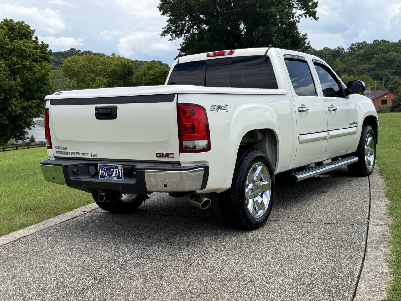 Used 2013 GMC Sierra 1500 SLT w/ SLT White Diamond Edition AWD/4WD image 20