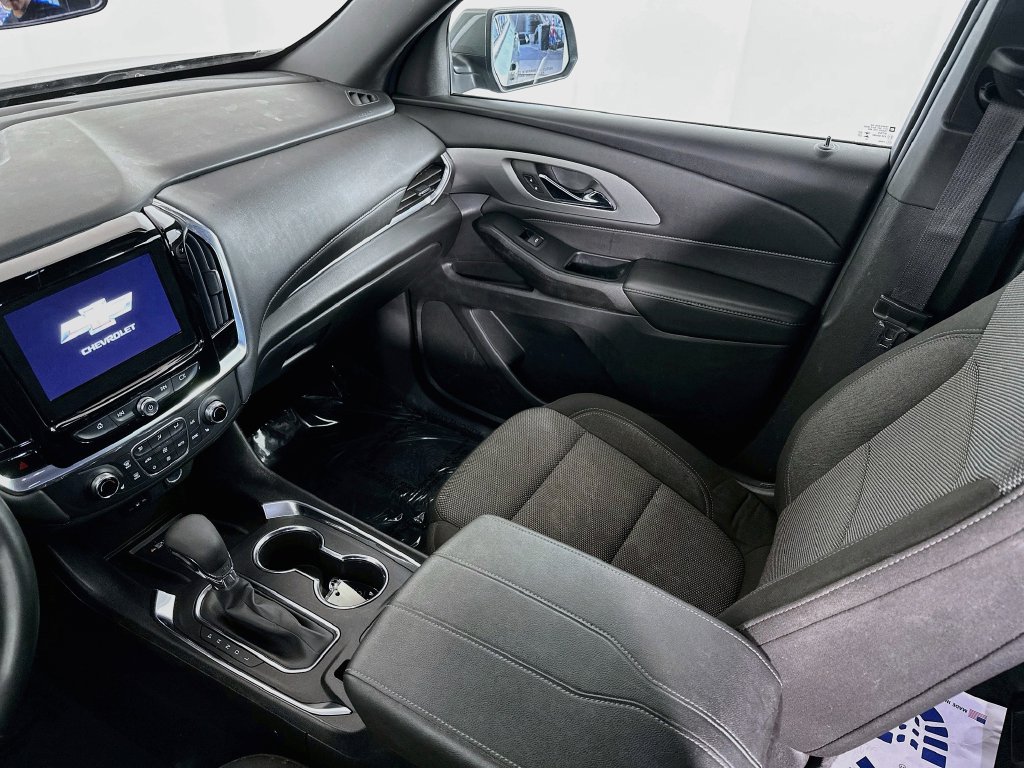 Used 2023 Chevrolet Traverse LT FWD image 31
