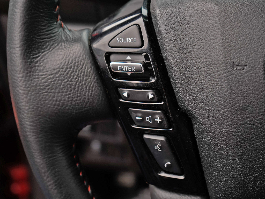 Used 2022 Nissan Frontier Pro-X image 11