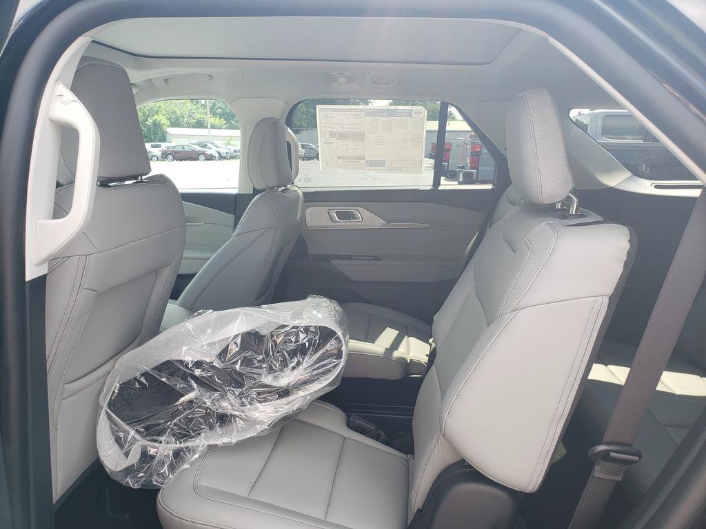 New 2026 Ford Explorer Active w/ Active Comfort Package AWD/4WD image 7