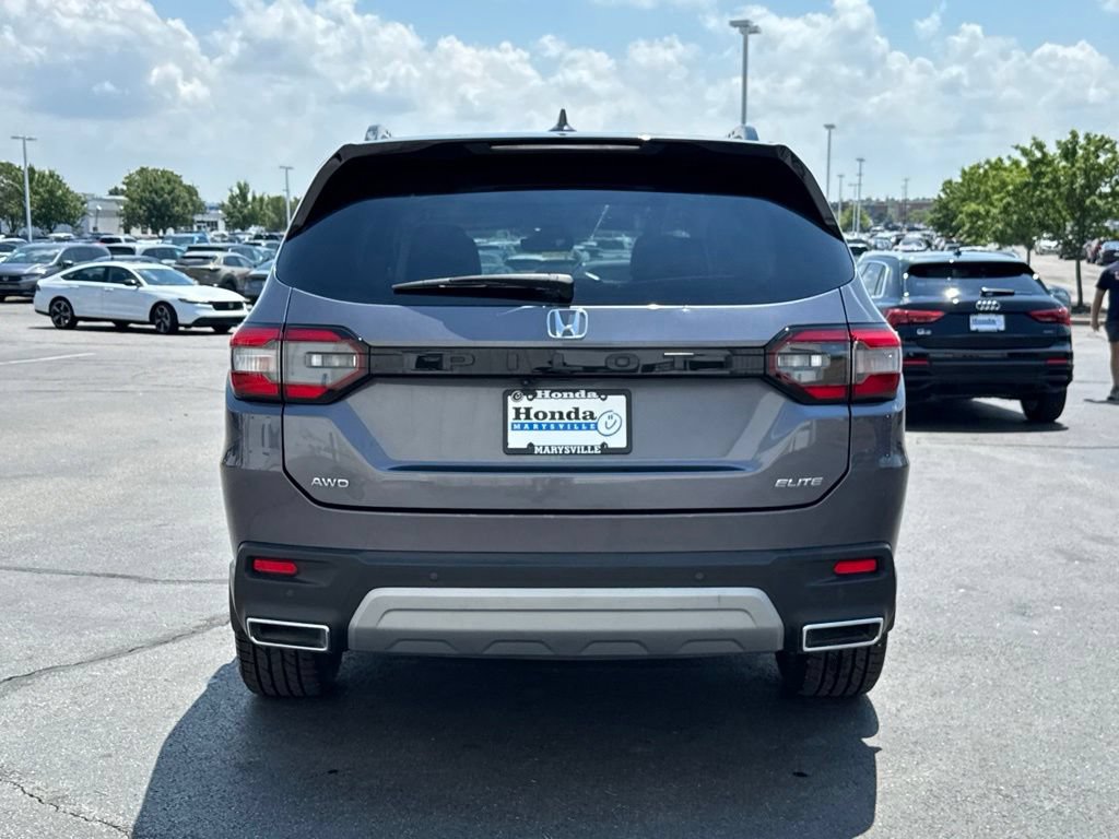 Used 2025 Honda Pilot Elite image 6