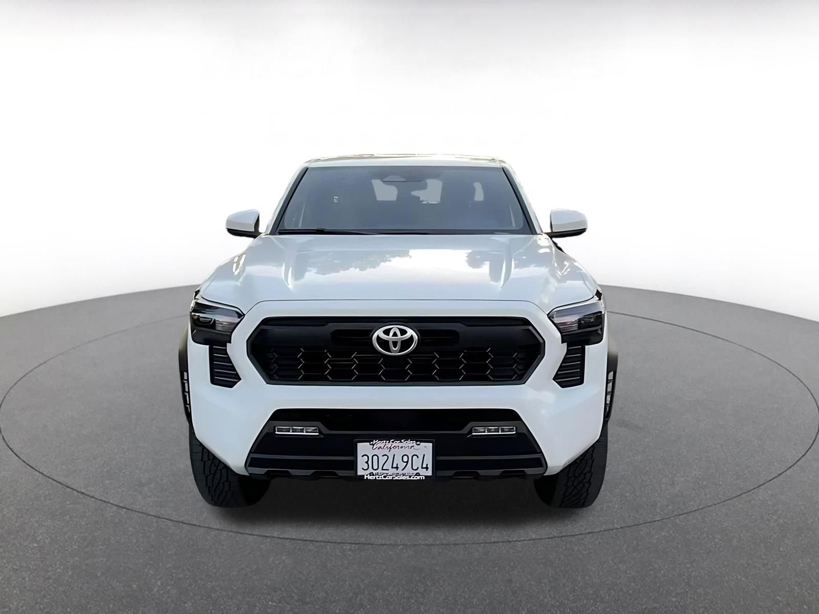 Used 2025 Toyota Tacoma TRD Off-Road image 4