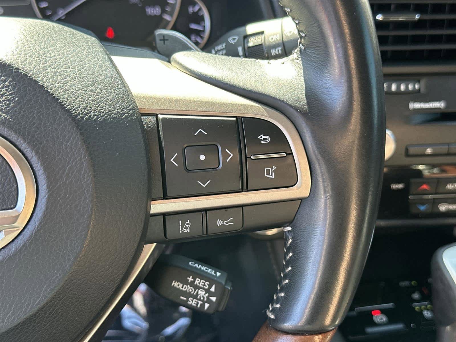 Used 2020 Lexus RX 350L FWD w/ Premium Package image 25