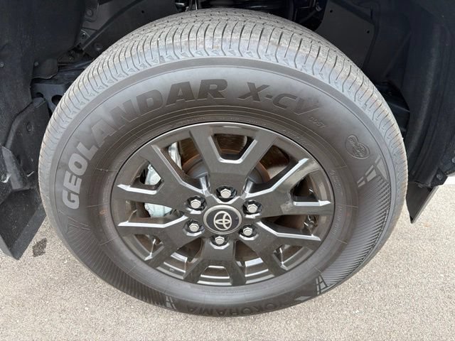 Used 2026 Toyota 4Runner SR5 AWD/4WD image 4