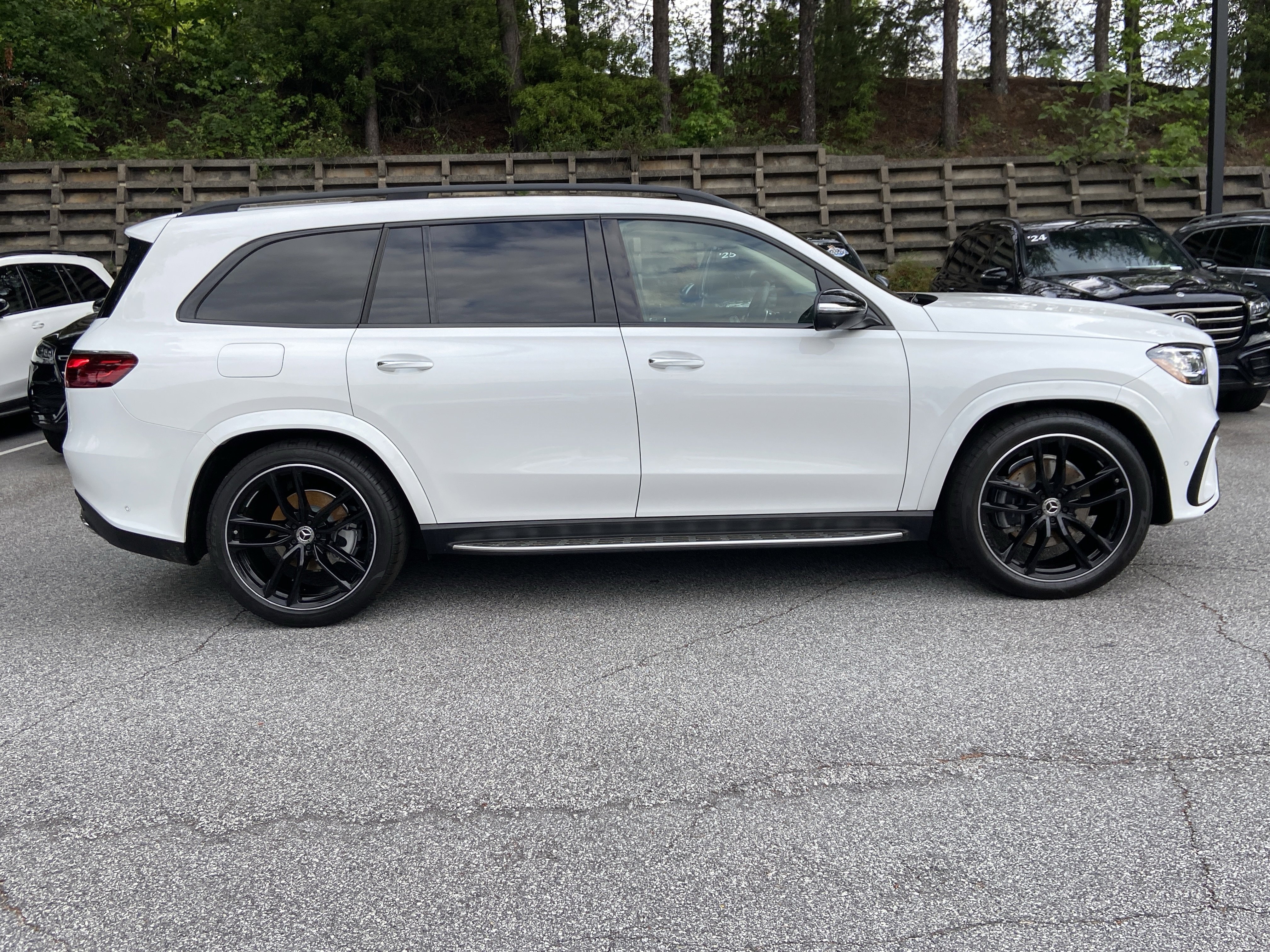 Certified 2025 Mercedes-Benz GLS 450 4MATIC image 5