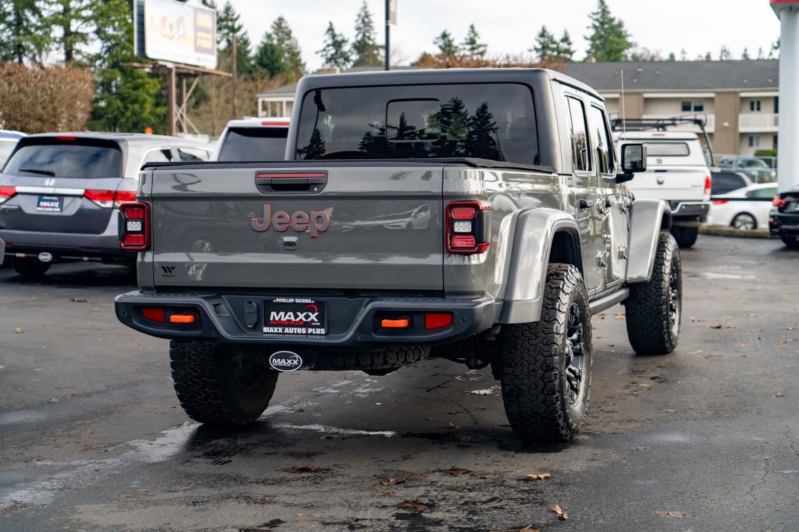 Used 2021 Jeep Gladiator Mojave AWD/4WD image 11