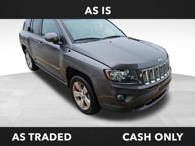 Used 2016 Jeep Compass Latitude FWD image 1