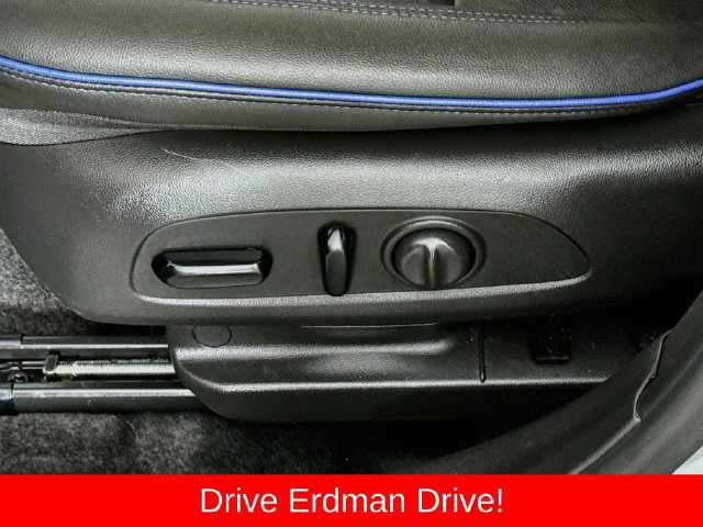 Used 2024 Buick Envista Sport Touring w/ Convenience I Package FWD image 11