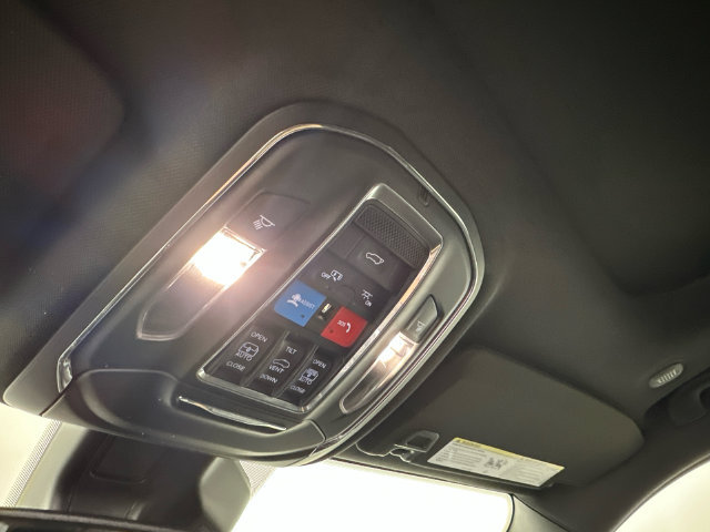 Certified 2024 Jeep Grand Cherokee L Limited w/ Black Appearance Package AWD/4WD image 19