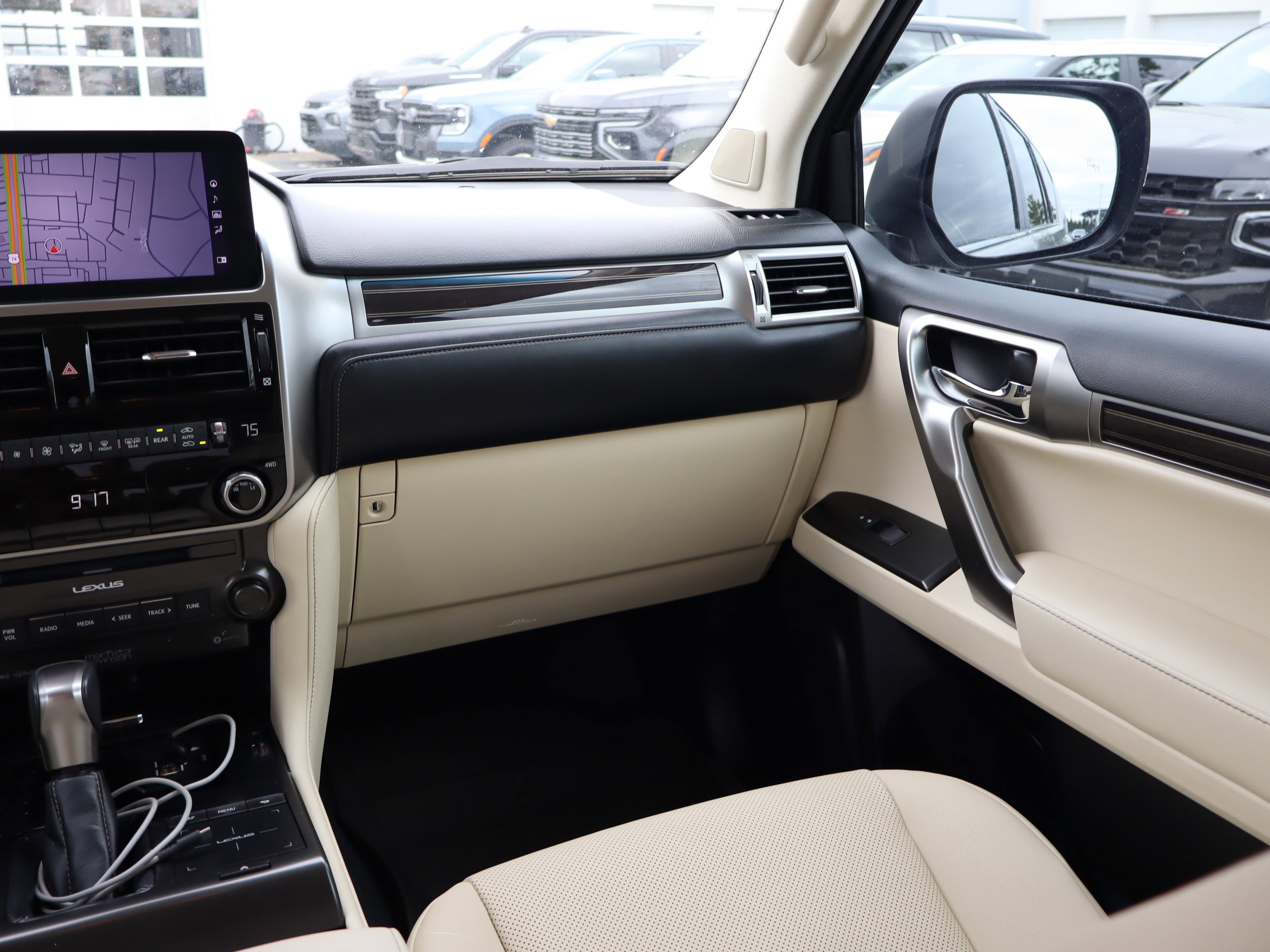Used 2023 Lexus GX 460 Premium AWD/4WD image 15
