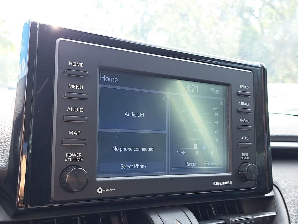 Used 2021 Toyota RAV4 LE image 21