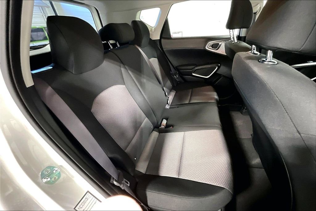 Used 2025 Kia Soul LX image 35