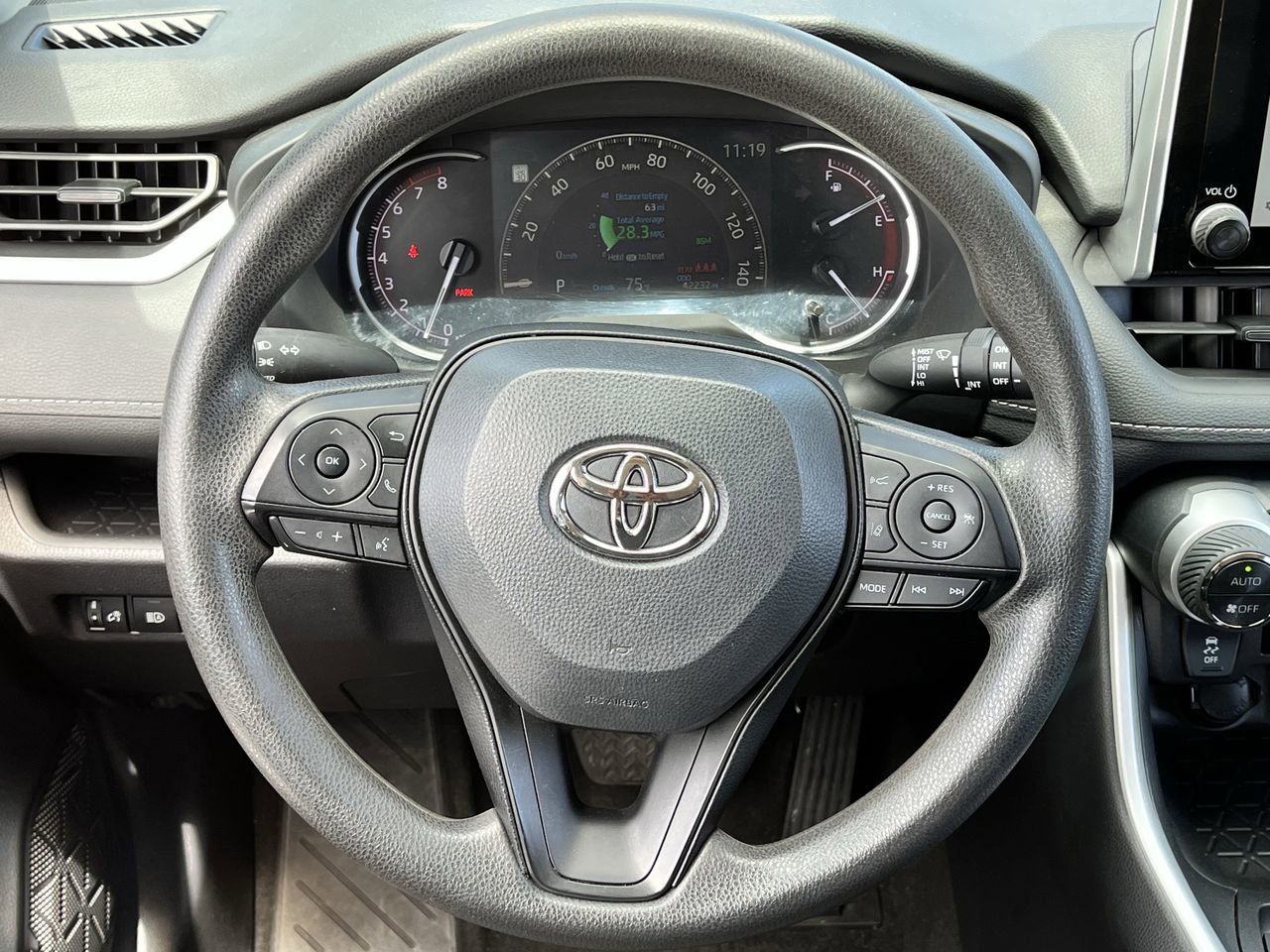 Used 2024 Toyota RAV4 XLE image 10
