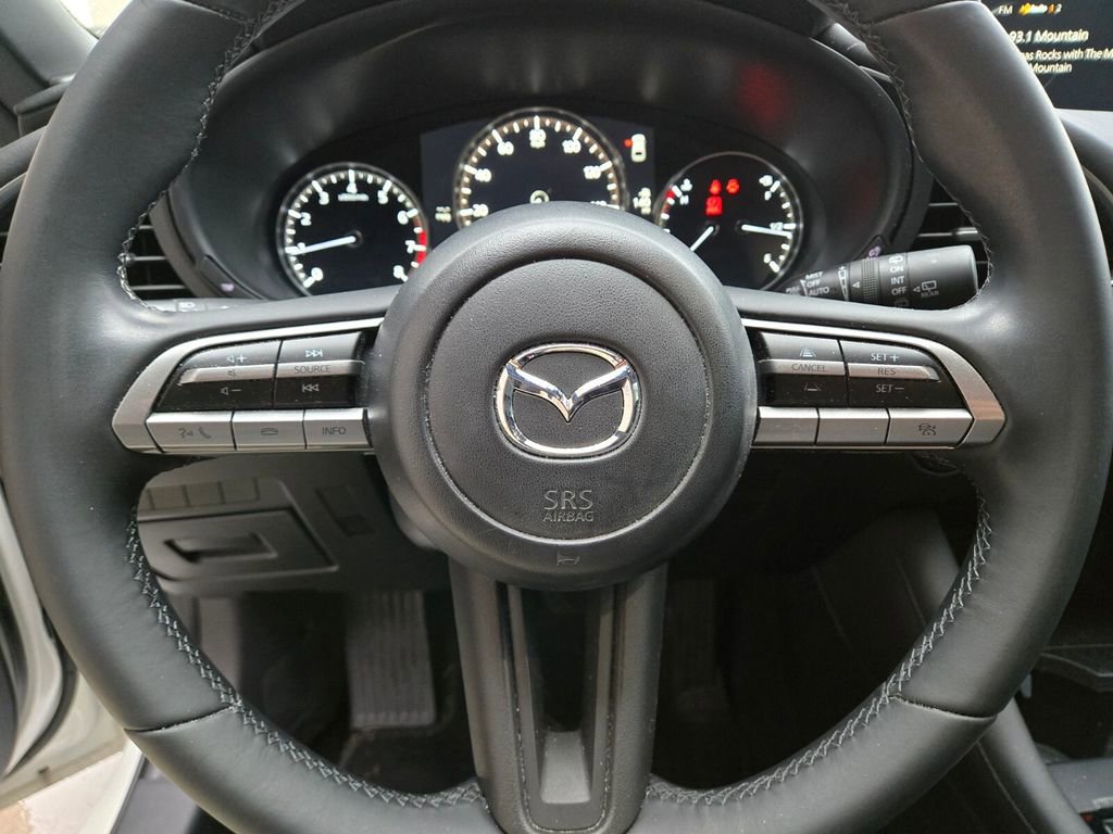 Used 2023 MAZDA MAZDA3 s image 9