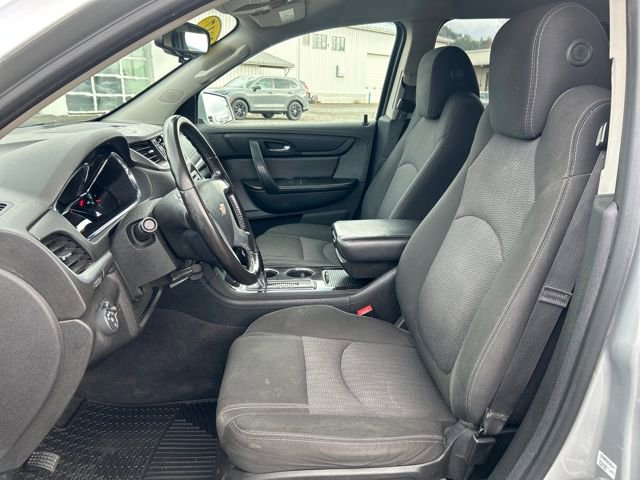 Used 2017 Chevrolet Traverse LT image 19