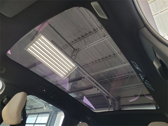 New 2025 Volvo EX90 Ultra image 20