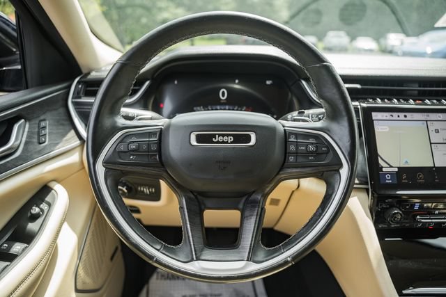 Used 2021 Jeep Grand Cherokee L Limited w/ Luxury Tech Group II AWD/4WD image 30