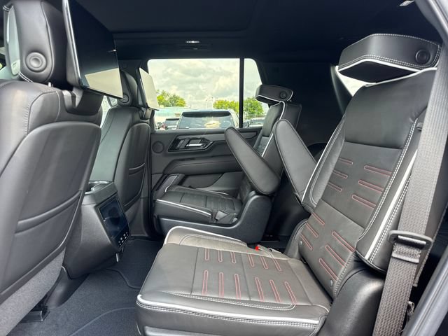 New 2026 GMC Yukon AT4 Ultimate AWD/4WD image 11