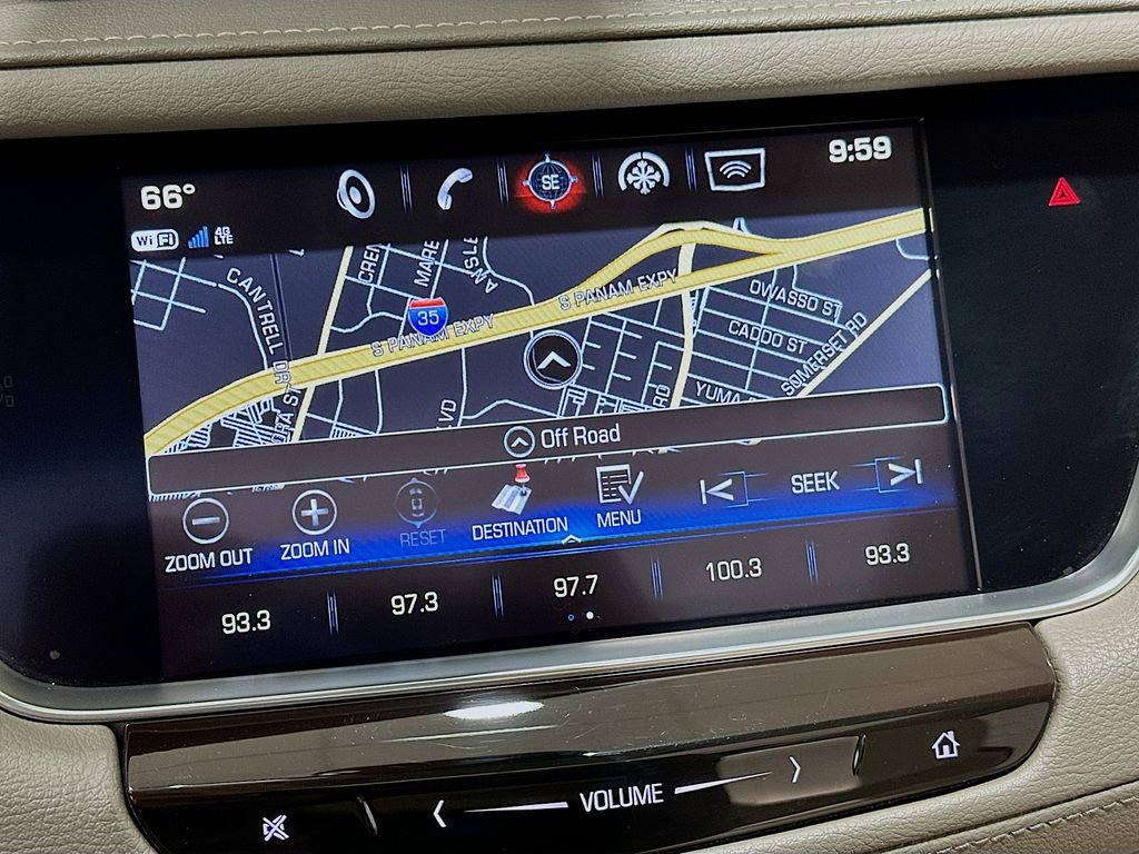 Used 2018 Cadillac XT5 Luxury w/ Driver Awareness Package image 13