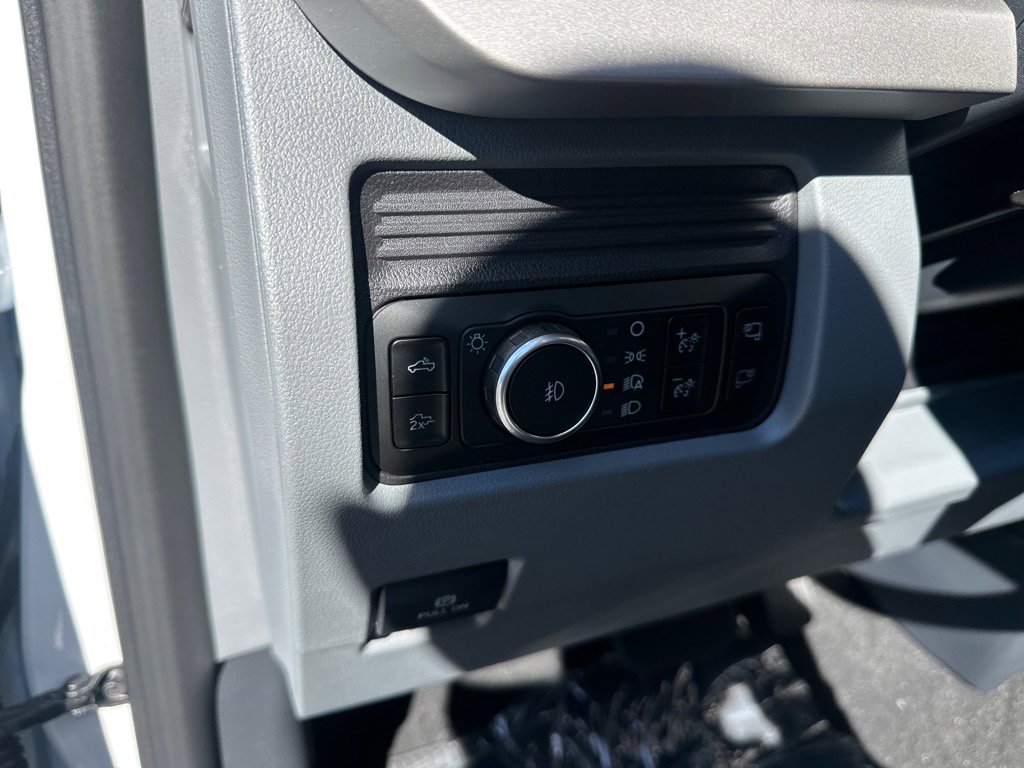 New 2026 Ford F250 XLT w/ XLT Premium Package image 22